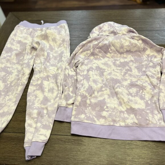 Champion Lavendar and White tie dye Sweatsuit (Hoodie and Pants) - Picture 3 of 3